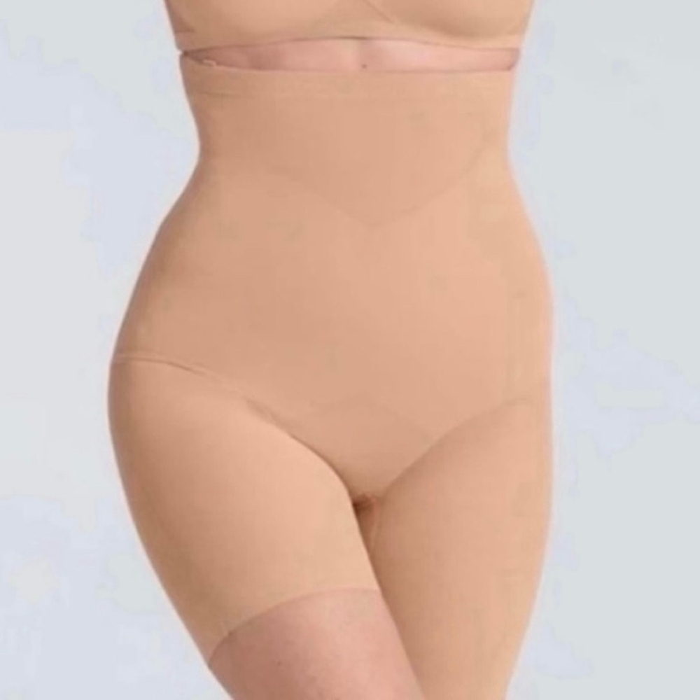 Honeylove Women's‎ Superpower Shorts Sand
Brown Compression Flexible Boning